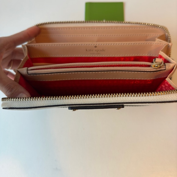 Kate Spade large two tones zip around wallet - Picture 5 of 6